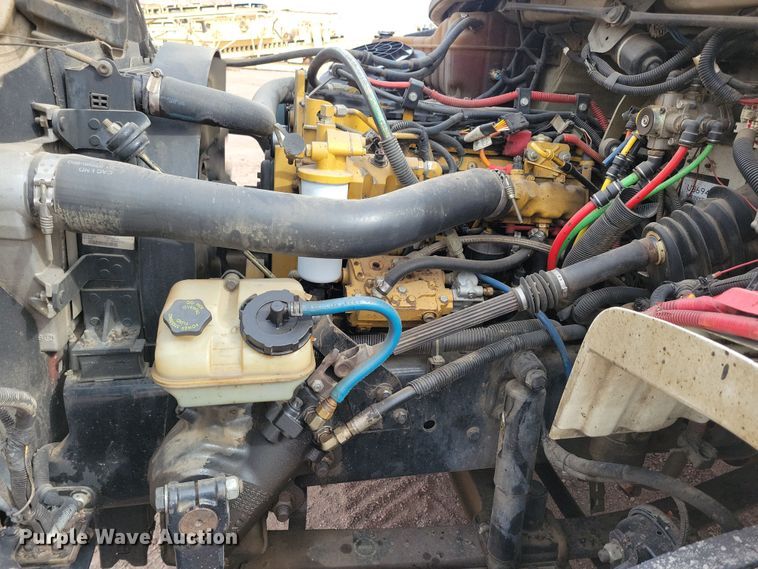 image for item NB9979 2005 Freightliner  Business Class M2 oil distributor truck