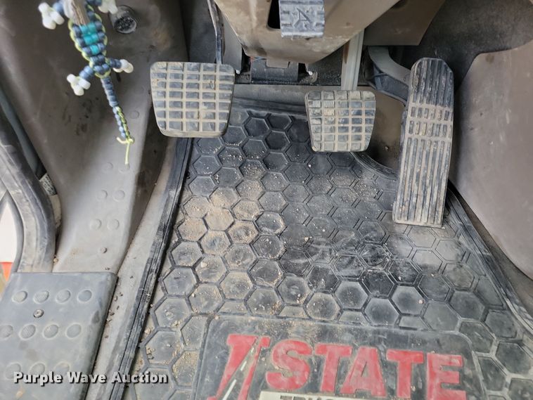 image for item NB9982 2014 Freightliner Cascadia 125 semi truck