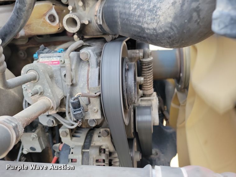 image for item NB9982 2014 Freightliner Cascadia 125 semi truck