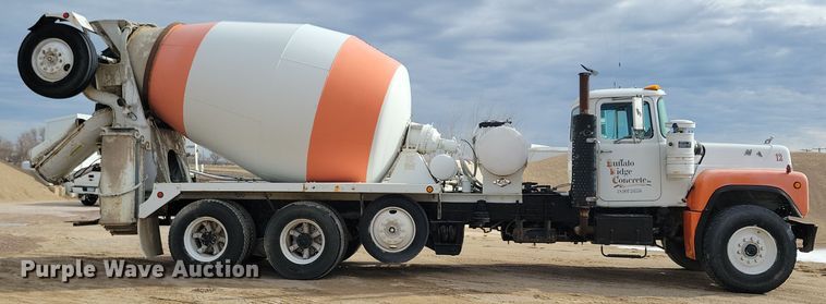 image for item NB9983 1991 Mack RD690S ready mix truck