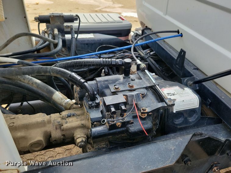 image for item NB9983 1991 Mack RD690S ready mix truck