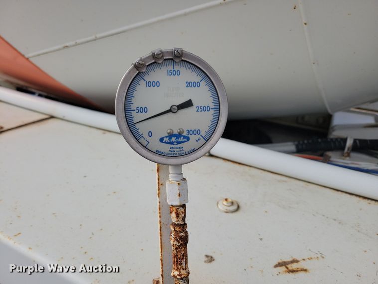 image for item NB9983 1991 Mack RD690S ready mix truck