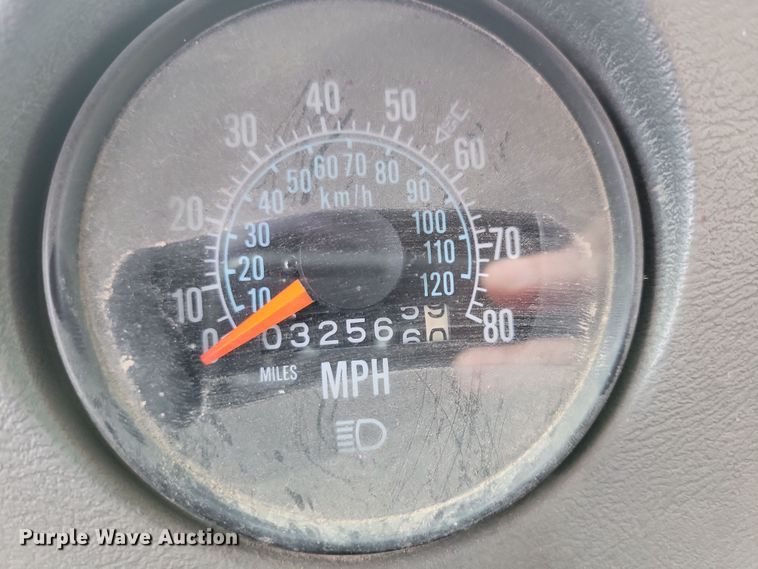 image for item NB9983 1991 Mack RD690S ready mix truck