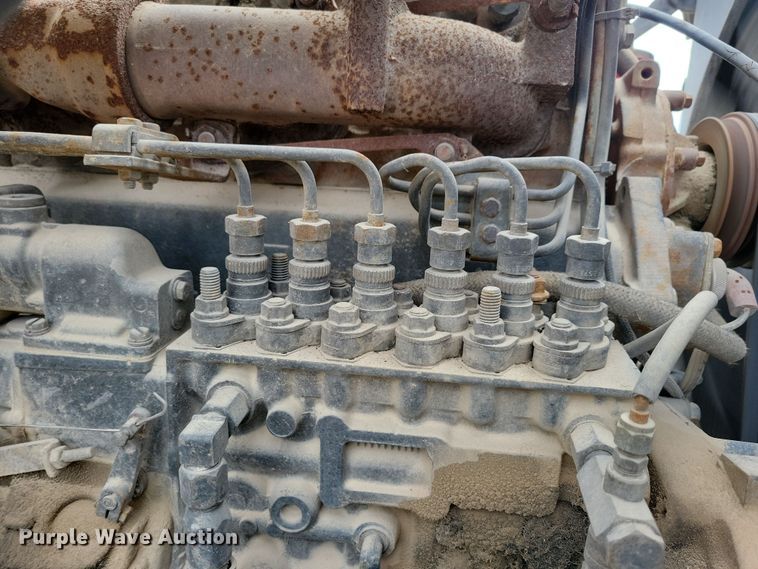 image for item NB9983 1991 Mack RD690S ready mix truck