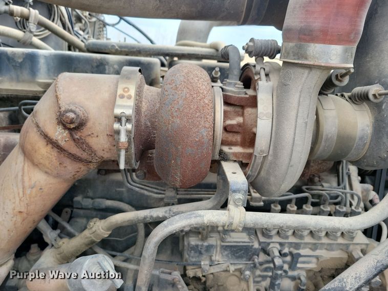 image for item NB9983 1991 Mack RD690S ready mix truck