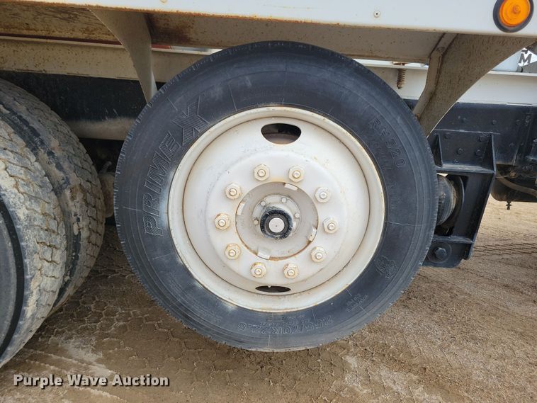 image for item NB9983 1991 Mack RD690S ready mix truck