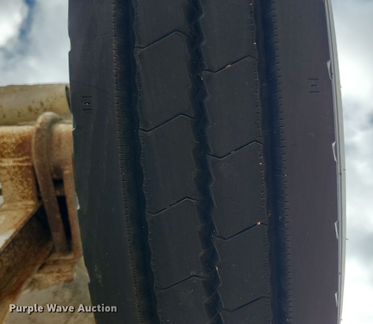 image for item NB9983 1991 Mack RD690S ready mix truck