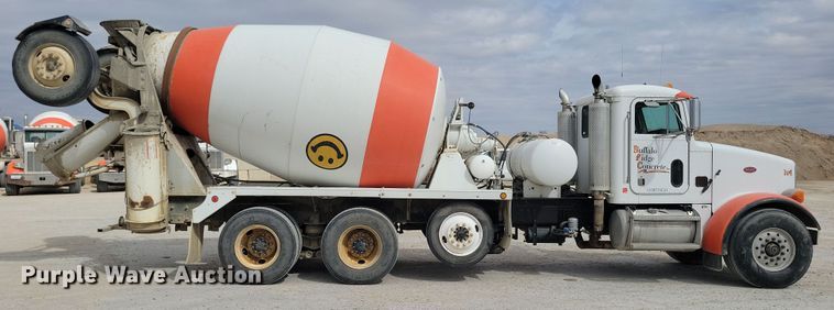 image for item NB9984 2004 Peterbilt 357 ready mix truck