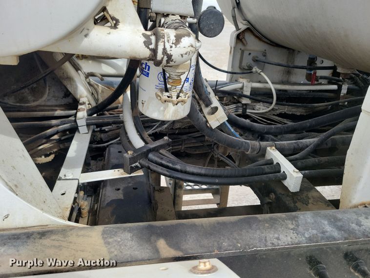 image for item NB9984 2004 Peterbilt 357 ready mix truck