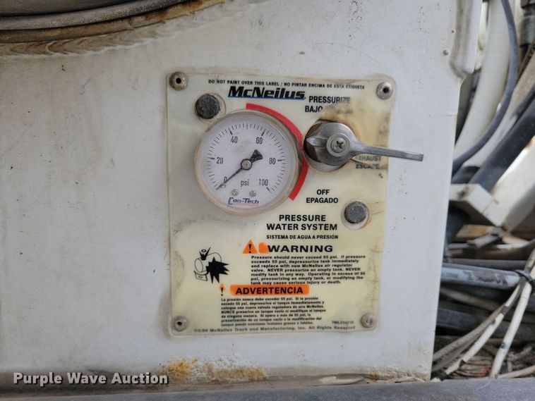 image for item NB9984 2004 Peterbilt 357 ready mix truck