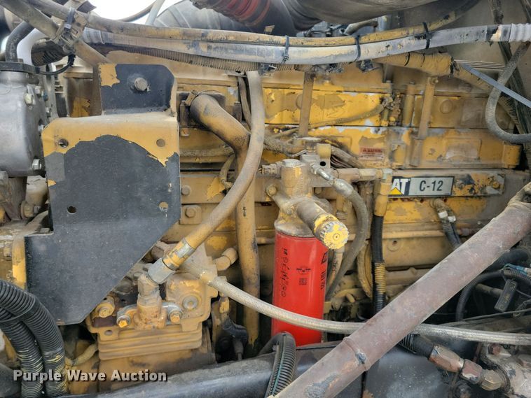 image for item NB9984 2004 Peterbilt 357 ready mix truck