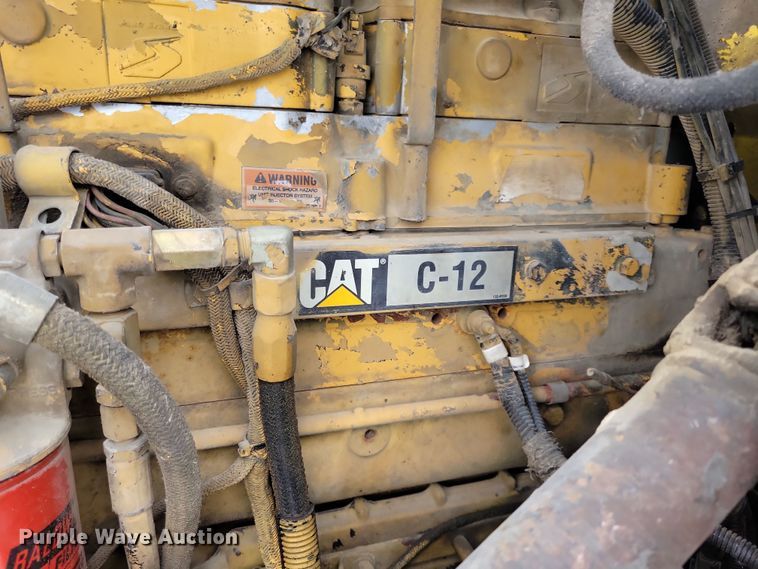 image for item NB9984 2004 Peterbilt 357 ready mix truck