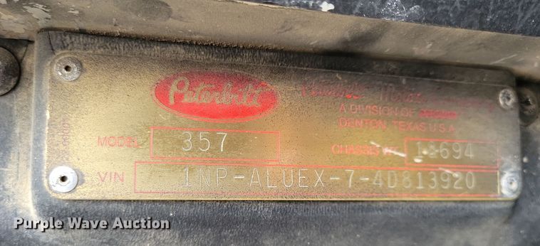 image for item NB9984 2004 Peterbilt 357 ready mix truck