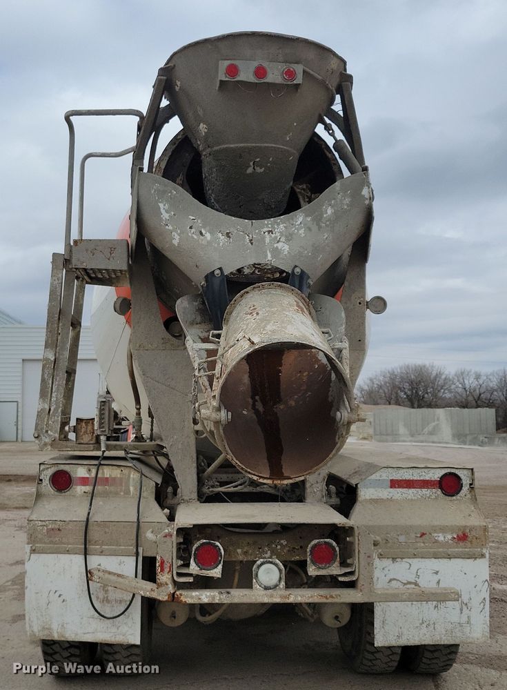 image for item NB9985 1999 Sterling LT8513 ready mix truck