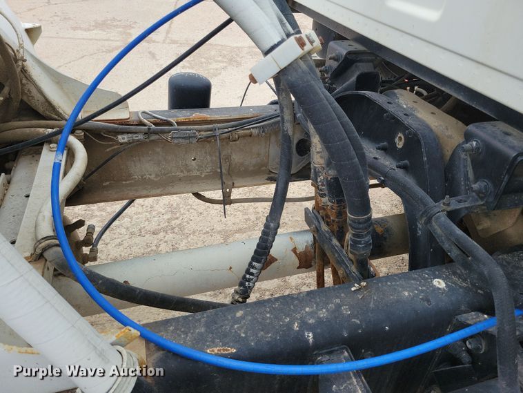 image for item NB9985 1999 Sterling LT8513 ready mix truck