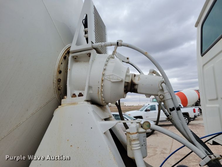 image for item NB9985 1999 Sterling LT8513 ready mix truck