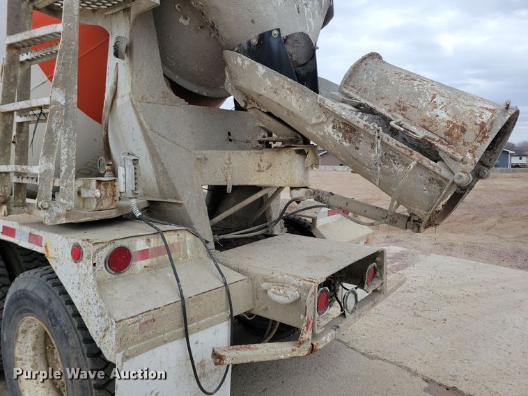 image for item NB9985 1999 Sterling LT8513 ready mix truck