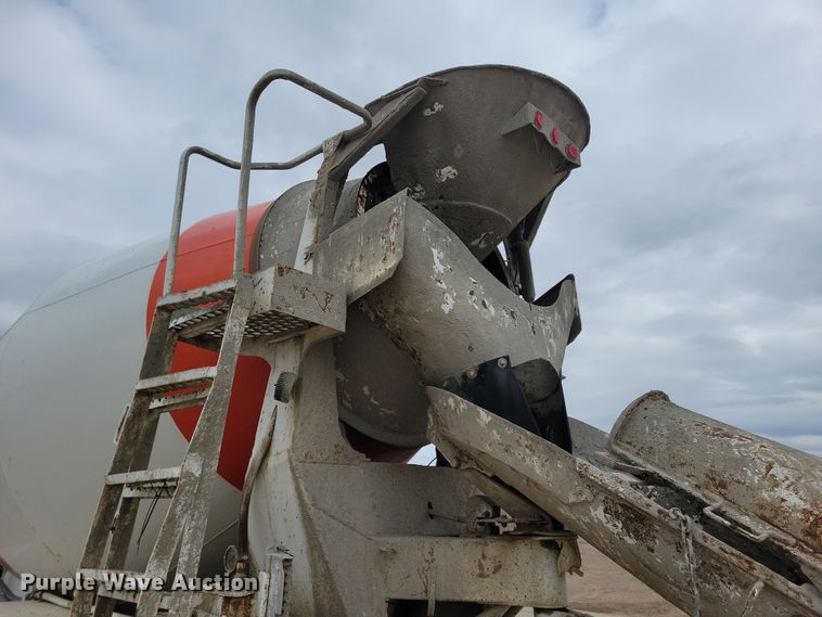 image for item NB9985 1999 Sterling LT8513 ready mix truck