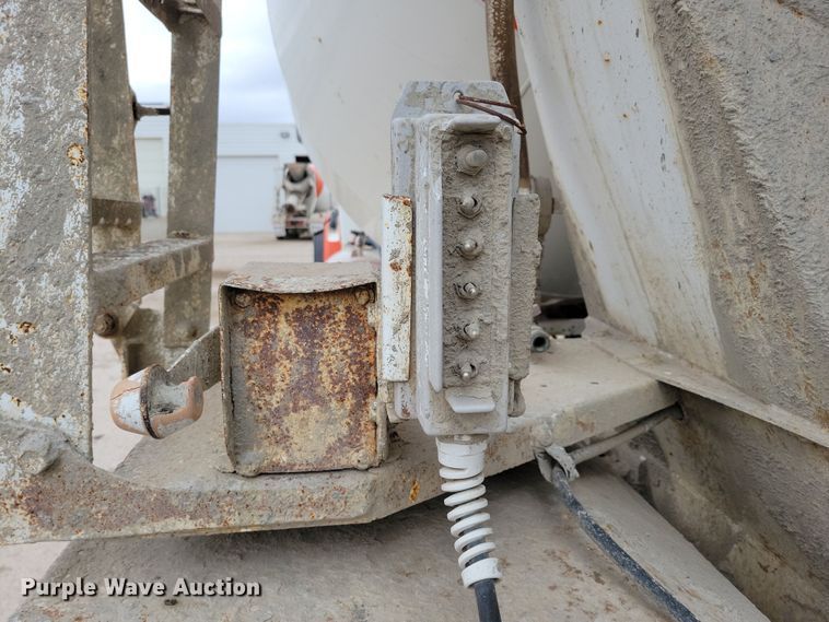 image for item NB9985 1999 Sterling LT8513 ready mix truck