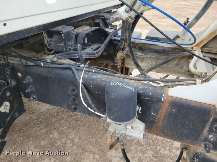 image for item NB9985 1999 Sterling LT8513 ready mix truck