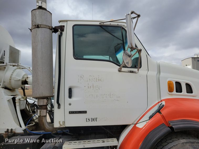 image for item NB9985 1999 Sterling LT8513 ready mix truck