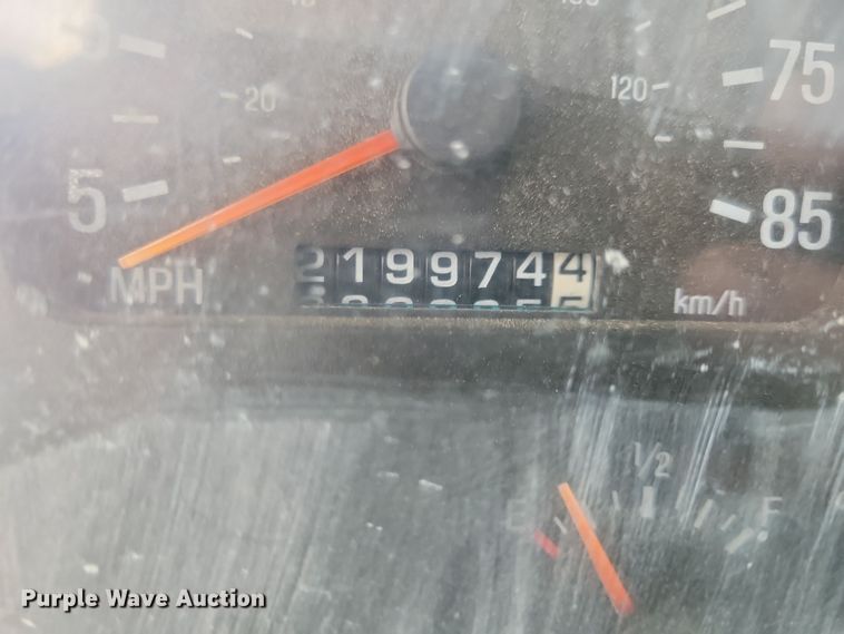 image for item NB9985 1999 Sterling LT8513 ready mix truck