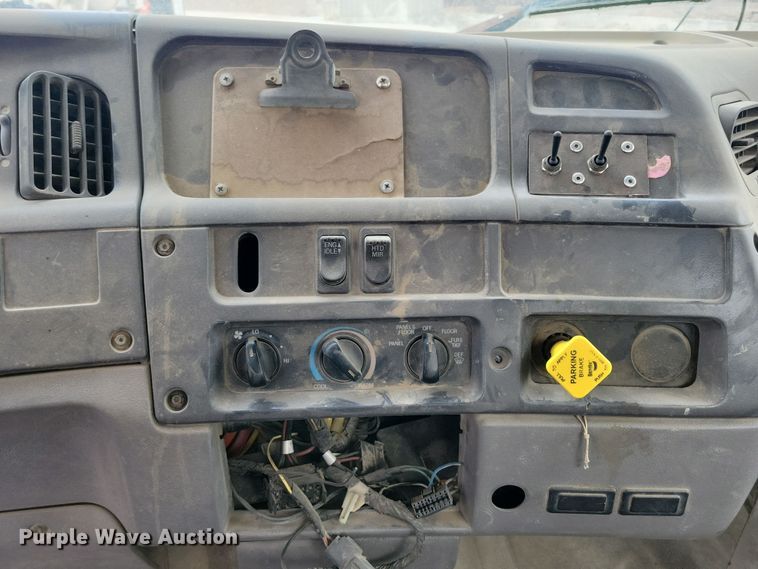 image for item NB9985 1999 Sterling LT8513 ready mix truck