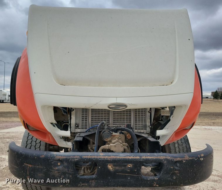 image for item NB9985 1999 Sterling LT8513 ready mix truck