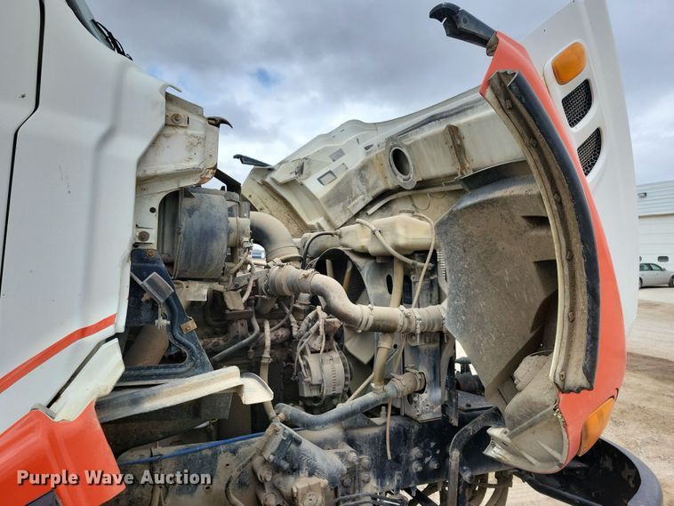 image for item NB9985 1999 Sterling LT8513 ready mix truck