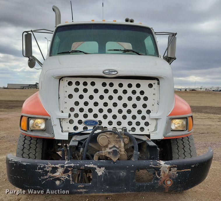 image for item NB9986 1999 Sterling LT8513 ready mix truck