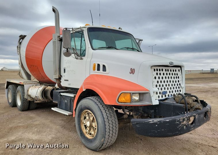image for item NB9986 1999 Sterling LT8513 ready mix truck