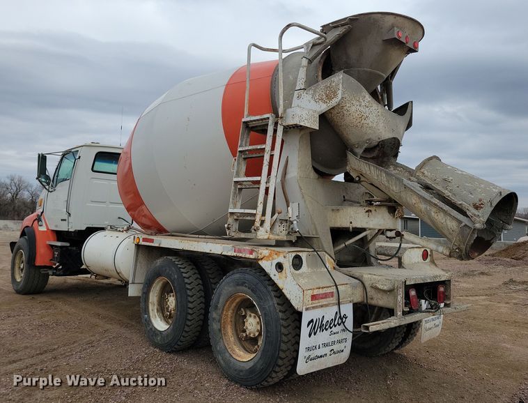 image for item NB9986 1999 Sterling LT8513 ready mix truck