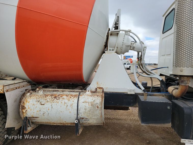 image for item NB9986 1999 Sterling LT8513 ready mix truck