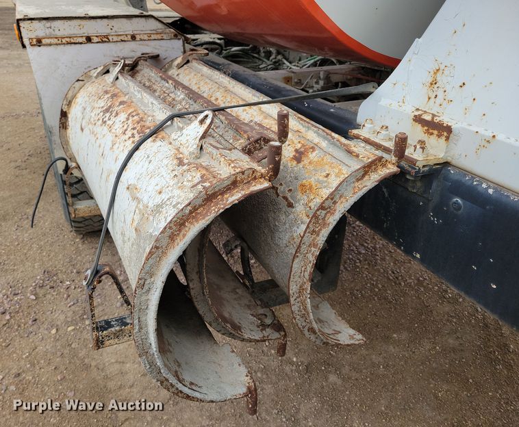 image for item NB9986 1999 Sterling LT8513 ready mix truck