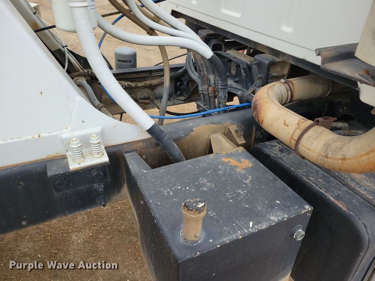 image for item NB9986 1999 Sterling LT8513 ready mix truck