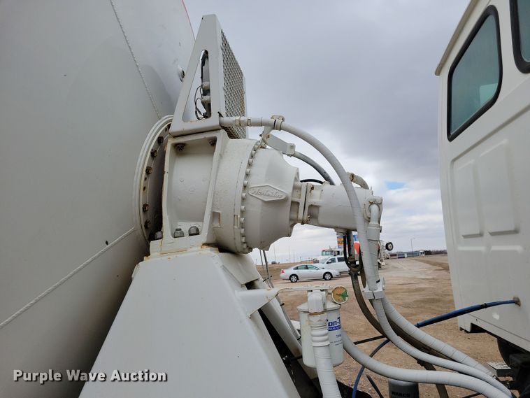 image for item NB9986 1999 Sterling LT8513 ready mix truck