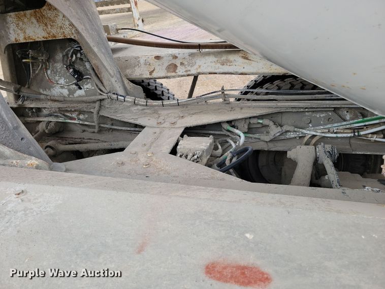 image for item NB9986 1999 Sterling LT8513 ready mix truck