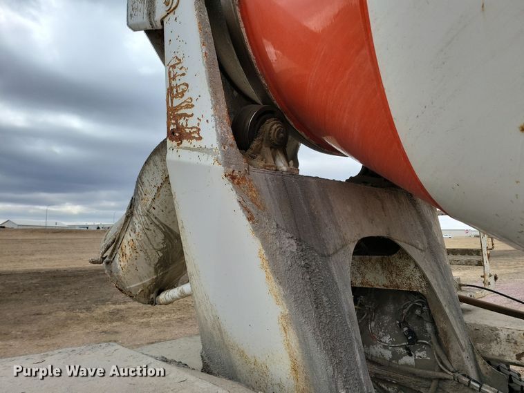 image for item NB9986 1999 Sterling LT8513 ready mix truck