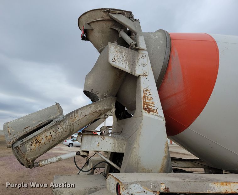 image for item NB9986 1999 Sterling LT8513 ready mix truck