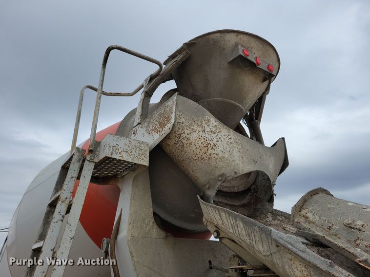 image for item NB9986 1999 Sterling LT8513 ready mix truck