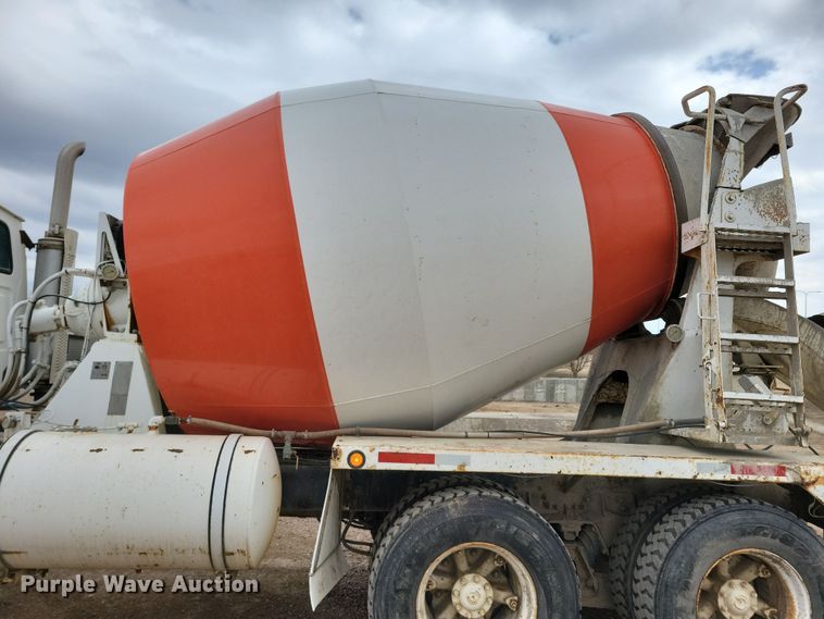 image for item NB9986 1999 Sterling LT8513 ready mix truck