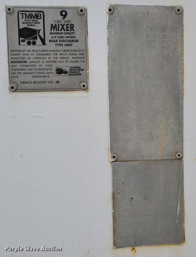 image for item NB9986 1999 Sterling LT8513 ready mix truck