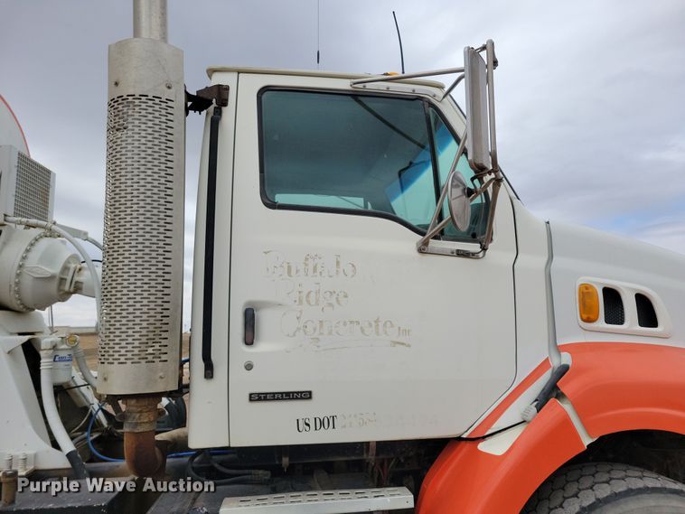 image for item NB9986 1999 Sterling LT8513 ready mix truck