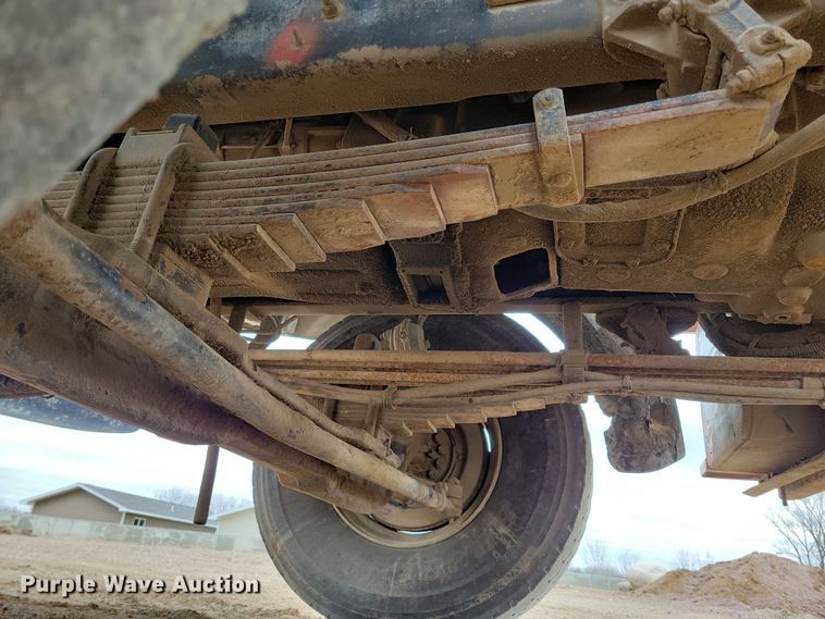 image for item NB9986 1999 Sterling LT8513 ready mix truck