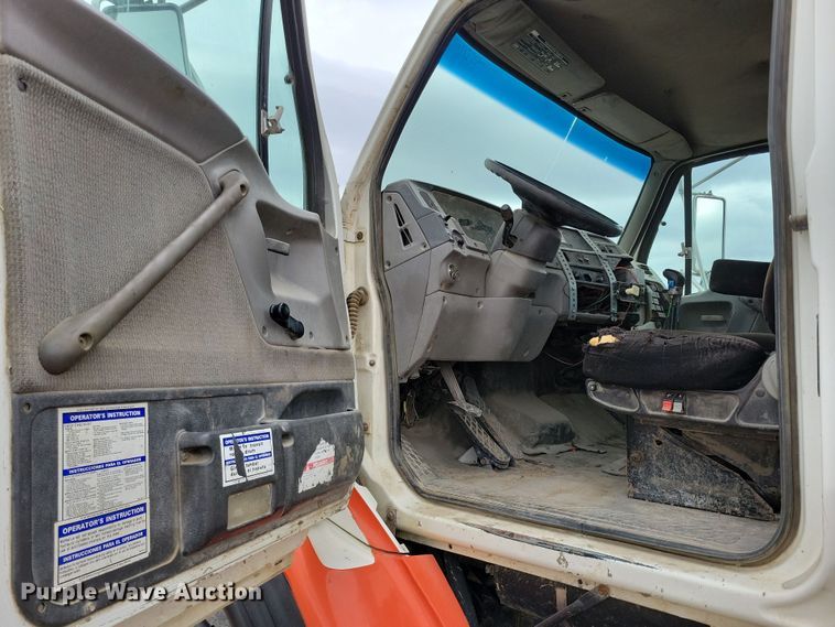 image for item NB9986 1999 Sterling LT8513 ready mix truck