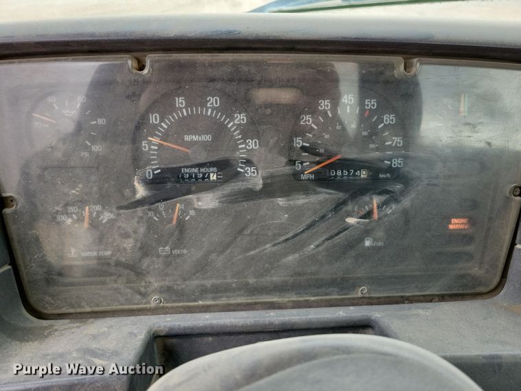 image for item NB9986 1999 Sterling LT8513 ready mix truck