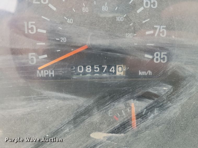 image for item NB9986 1999 Sterling LT8513 ready mix truck