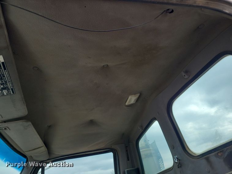 image for item NB9986 1999 Sterling LT8513 ready mix truck