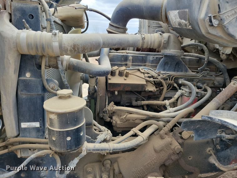 image for item NB9986 1999 Sterling LT8513 ready mix truck