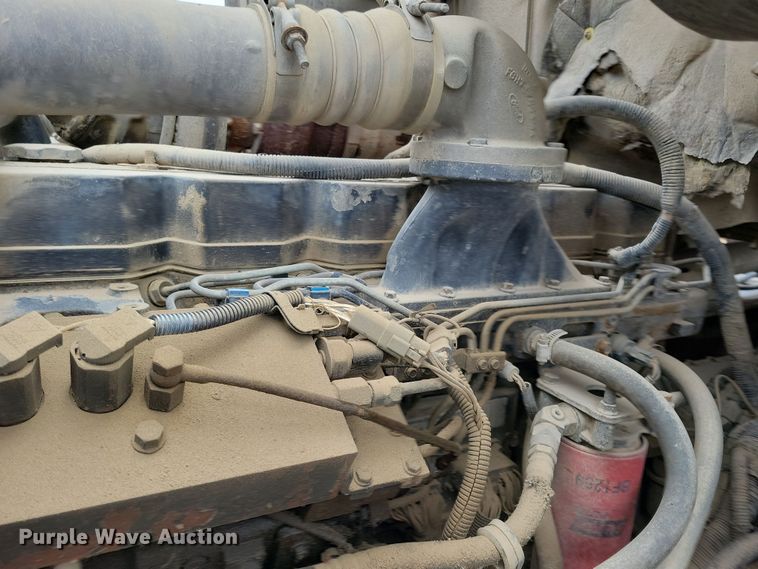 image for item NB9986 1999 Sterling LT8513 ready mix truck